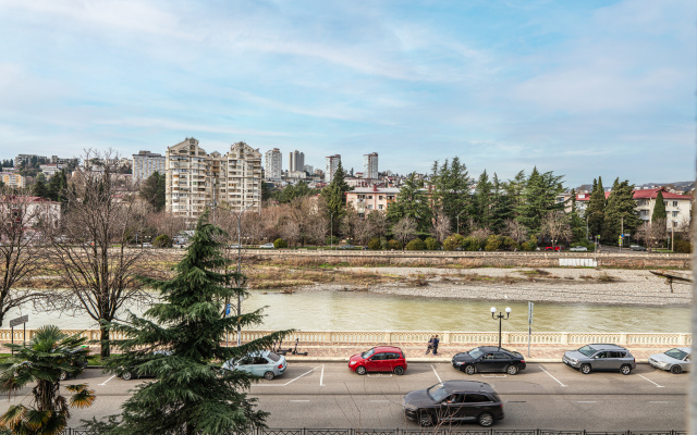 Uyutnaya Kvartira V Tsentre Sochi Apartments