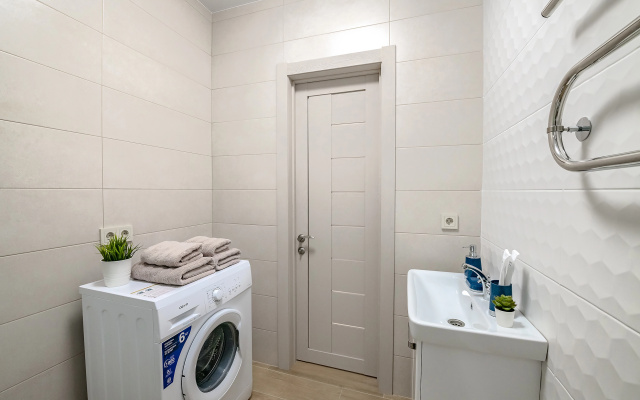 Apartamenty TopHouse na Kaplunova 10 trehkomnatnye