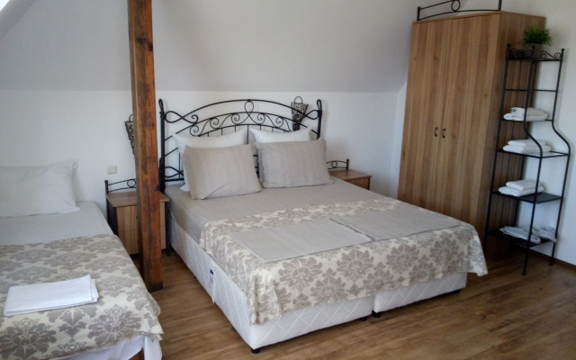 Bellehouse Guest House
