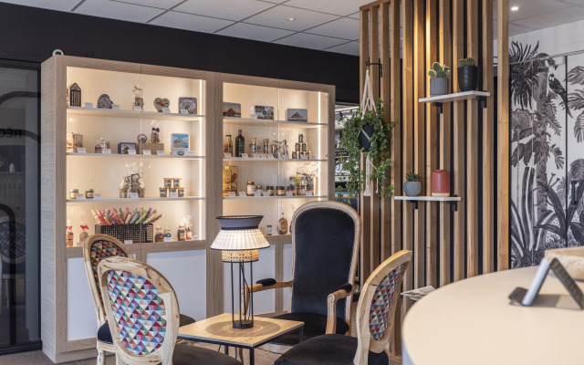 Отель Les 13 Assiettes