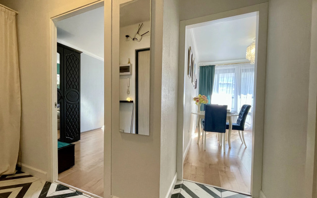 Potryasayuschaya S Vidom Na Gorod Flat