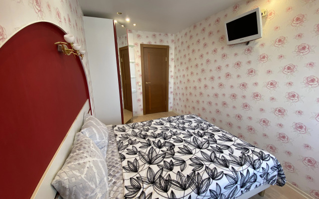 Квартира на Перевалке