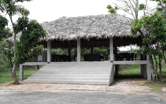 Отель Oak Ray Elephant Lake