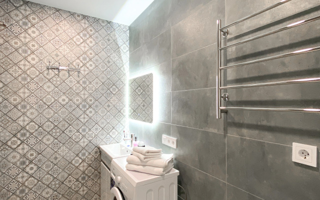 Апартаменты-студия 30 кв.м. с кроватью и балконом, 4 этаж