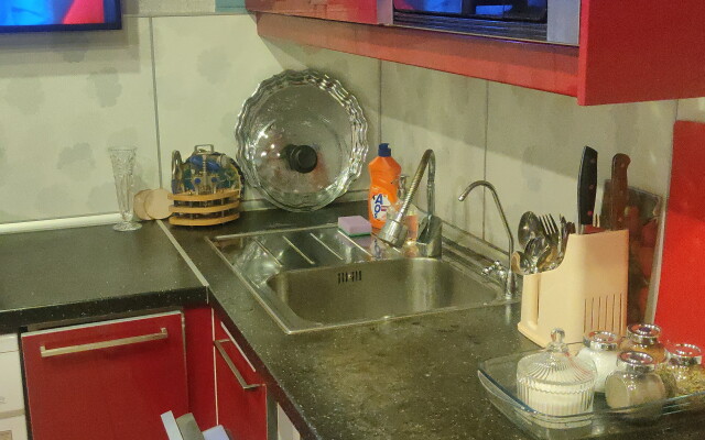 Dvushka S Vidom Na Dvor Flat