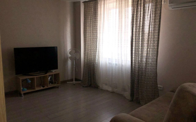 Na Ulitse Blyukhera 10 Flat