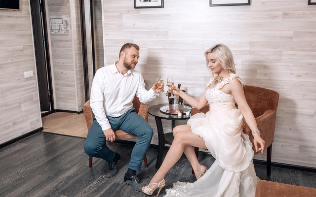 Отель Red Fox на Взлётной 2е