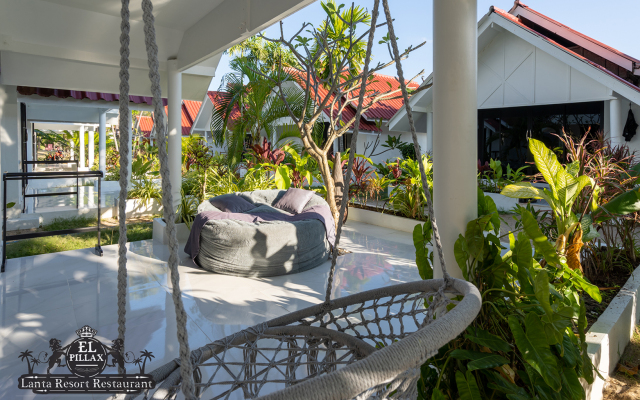 El Pillax Lanta Resort Hotel
