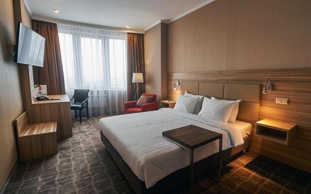 Отель Ramada by Wyndham Rostov-on-Don Hotel & SPA