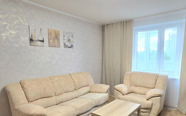 Квартира Трёхкомнатная на Яблоневой