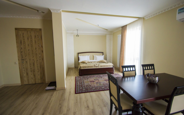 Voyazh Guest House