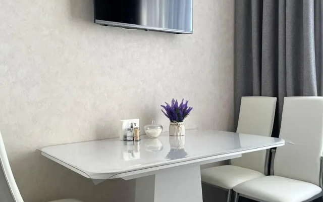 S Vidom Na More I Gory Apartment