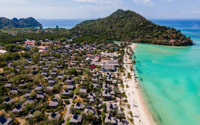 Saii Phi Phi Island Village Hotel