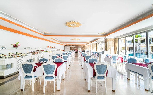 La Perla Kemer All Inclusive Hotel
