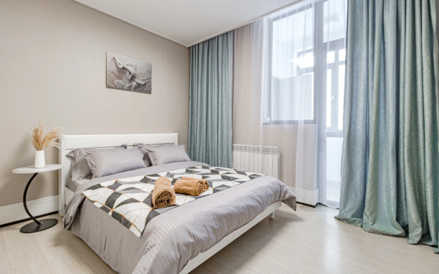 Svetlye I Sovremennye Ryadom S Dostoprimechatelnostyami Apartments
