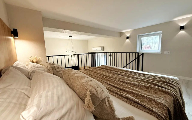 Апартаменты двухуровневые Три минуты до пляжа