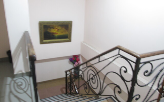 Old Isani Hotel