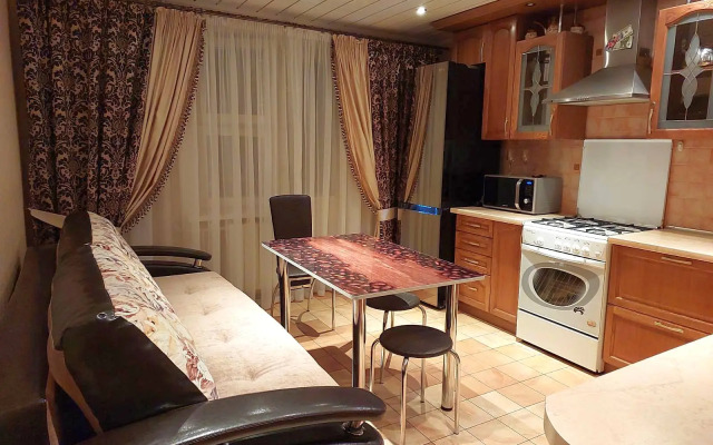 Apartments Prostornaya Kvartira V Tsentre Goroda