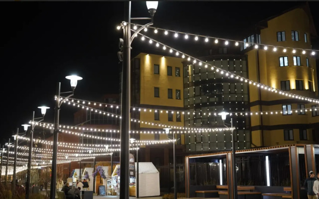 VyDoma na Tyumenskom Arbate s vidom na Bul'var Dzerzhinsko Apartments