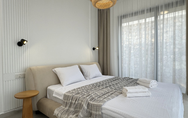 Sovremennoye Bungalo Na Beregu Sredizemnogo Morya Bungalow