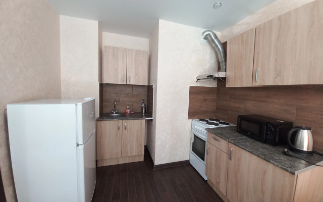 Shestimestnye Apartamenty Klassa Lyuks Flat