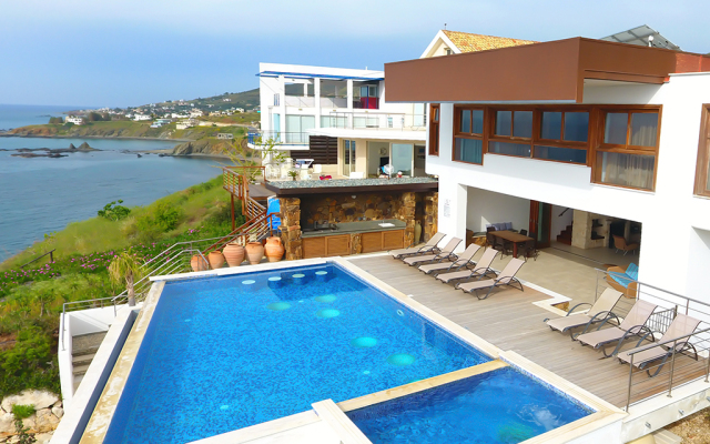 Karavi Villa