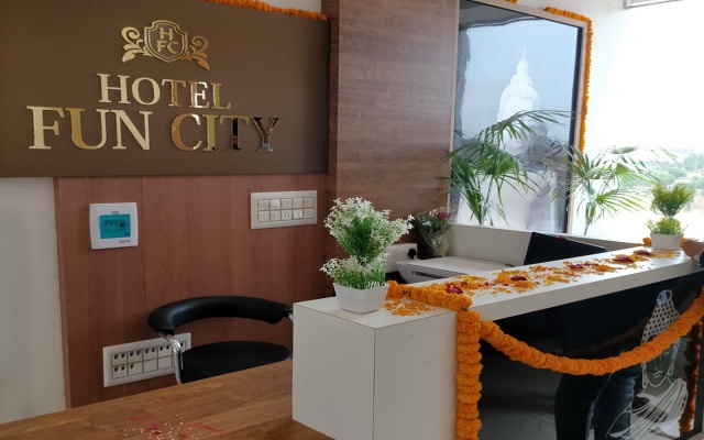 Отель Fun City