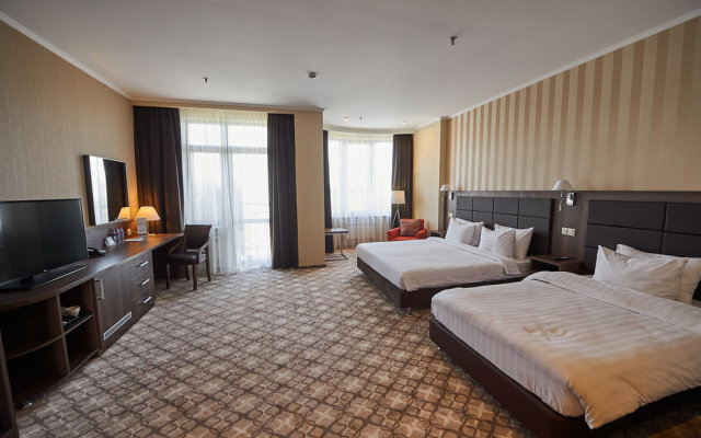 Отель Ramada by Wyndham Rostov-on-Don Hotel & SPA