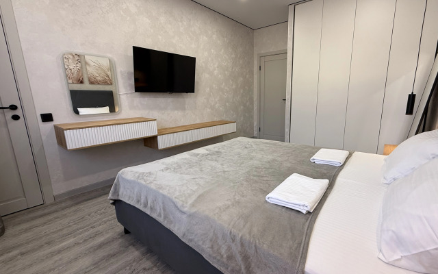 Taunkhaus U Morya Flat