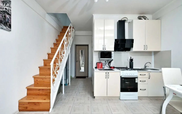 Dvukhurovnevye Na Krymskoy Ulitse 65B Apartments