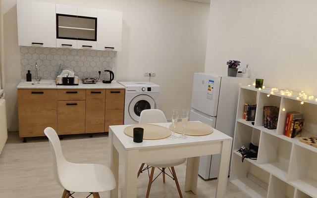 Studiya №1 na Komarova Flat