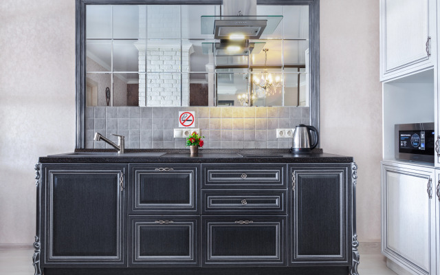 Трёхкомнатная квартира на набережной реки Волга Центр, Новый дом - бесконтактное заселение 24/7