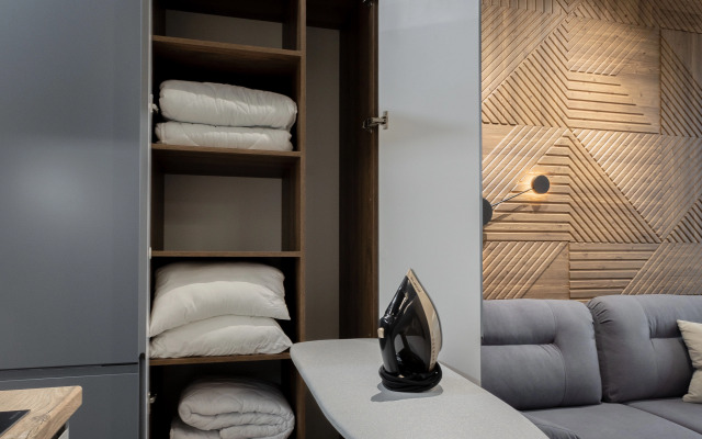 Stilnaya Studiya U Morya Flat