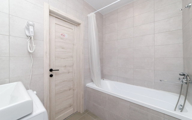V Zhk Akvamarin 2404 Apartments