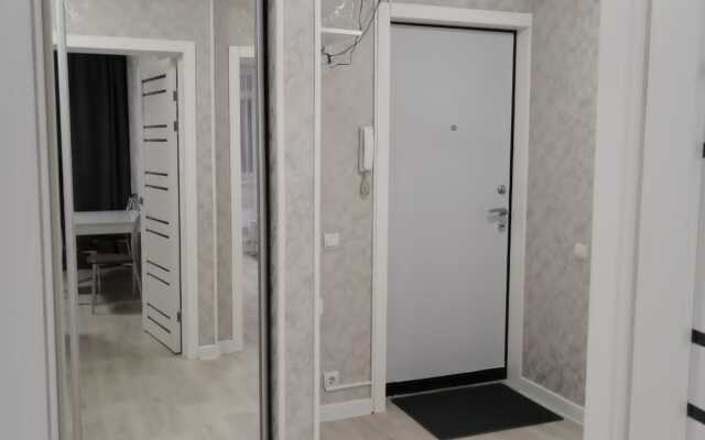 Апартаменты Двухкомнатная Квартира на Алексеева 27