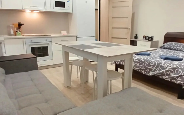 Usady Studiya Flat