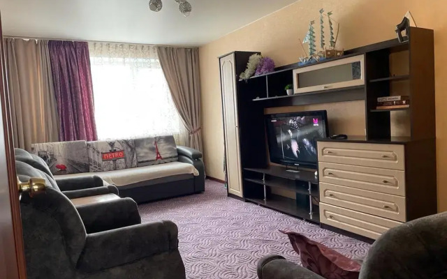 Квартира на проспекте Рыбаков 8