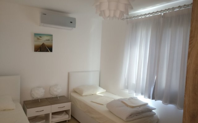 Апартаменты Simo Vacation Rentals