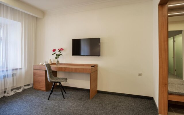 Shato Volgo Hotel