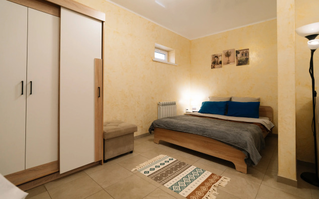 5-ti mestnye na Tverskom ryadom s trassoj M4 Don s krytoj parkovkoj Apartment