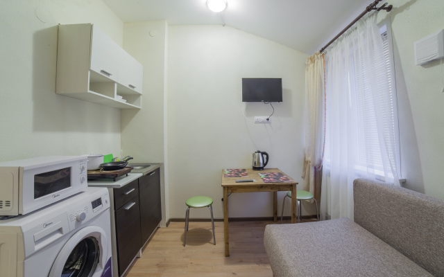 Apartments on Yunaya 12