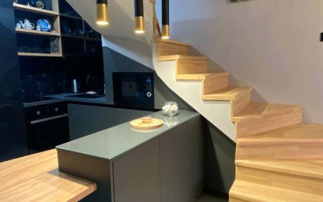 Ajax Na Polyanskoy S Terrasoy Na Kryshe Apartments