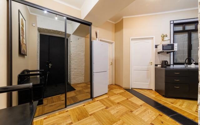 Апартаменты Лофт у Площади Восстания 2 спальни