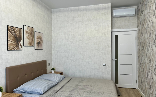 U Morya, Zapadny Plyazh Flat