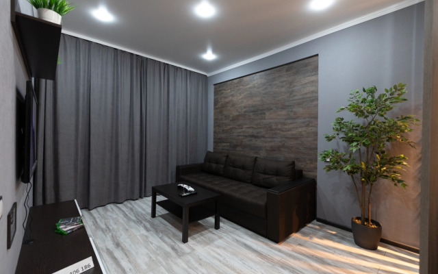 Апартаменты на Бредова 32