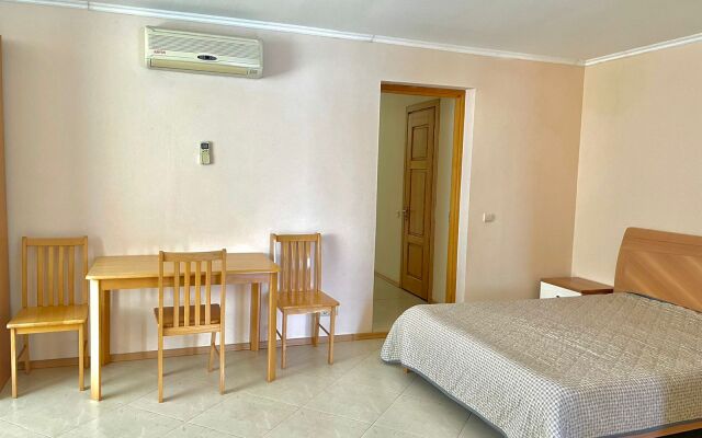 Elling U Morya Guest House