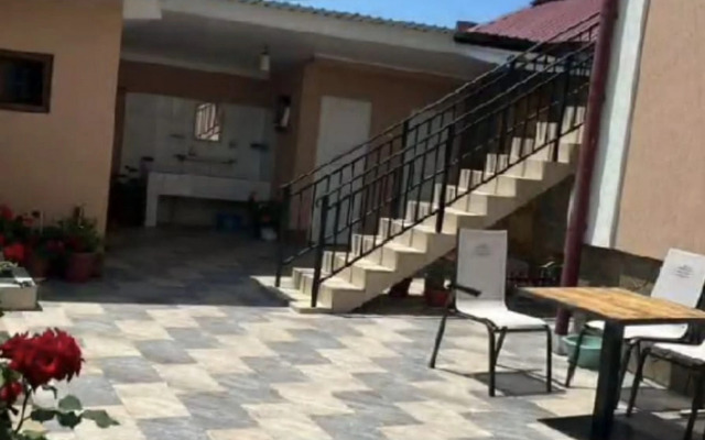 Azaliya Guest house