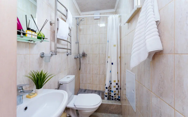 1 Gosti-24 Na Krymskoy Apartment