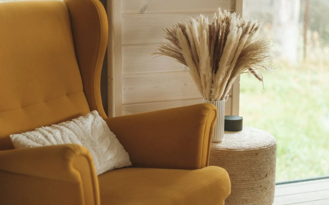 Частный дом с баней и чаном у воды и леса