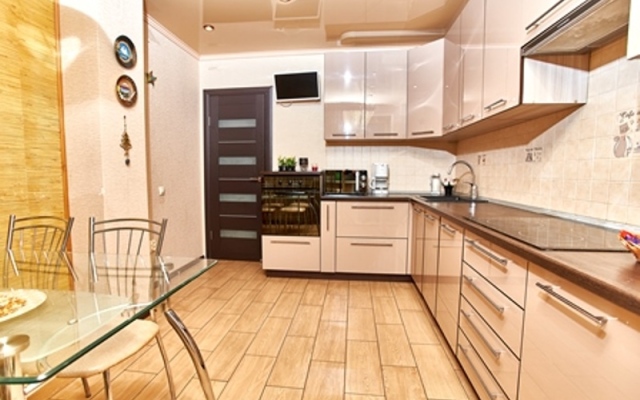 Two-room premium apartment on Katukova 23